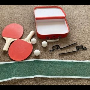 Ping pong paddle set